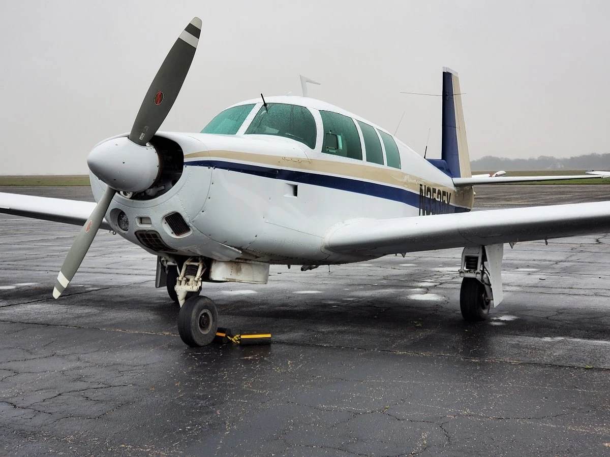Pilot Rise Mooney M20F N3535X complex training aircraft