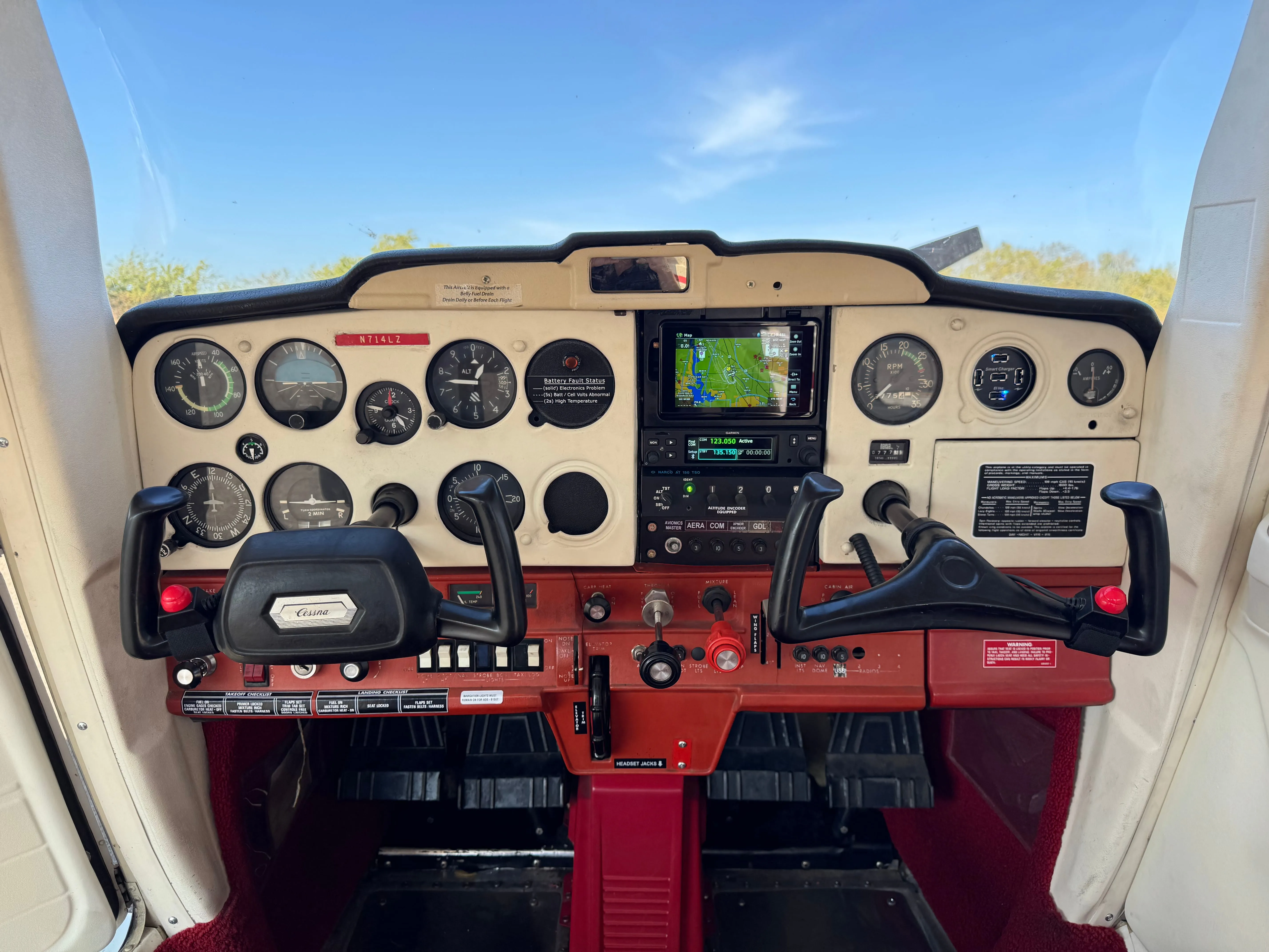 Full instrument panel inside Cessna 150M N714LZ Scout